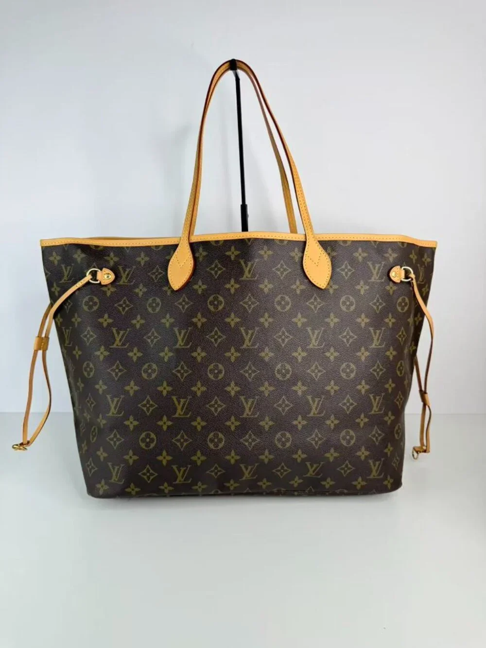 louis vuitton neverfull MM tote monogram canvas